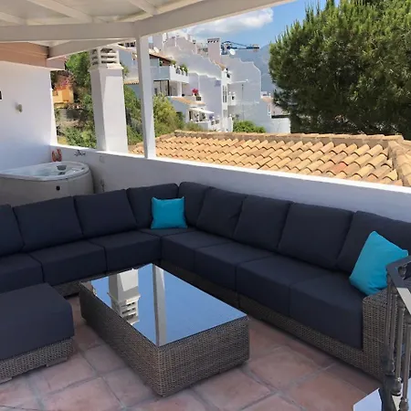 Апартаменты Casa Rose - La Heredia Бенахавис